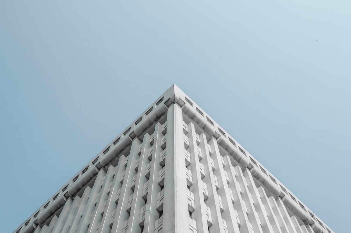 开云在线-亲人团聚,彭啸奶奶前来接机,祖孙二人紧紧相拥