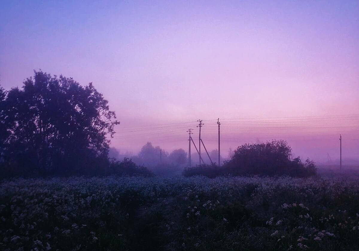 开云在线-亲人团聚，彭啸奶奶前来接机，祖孙二人紧紧相拥
